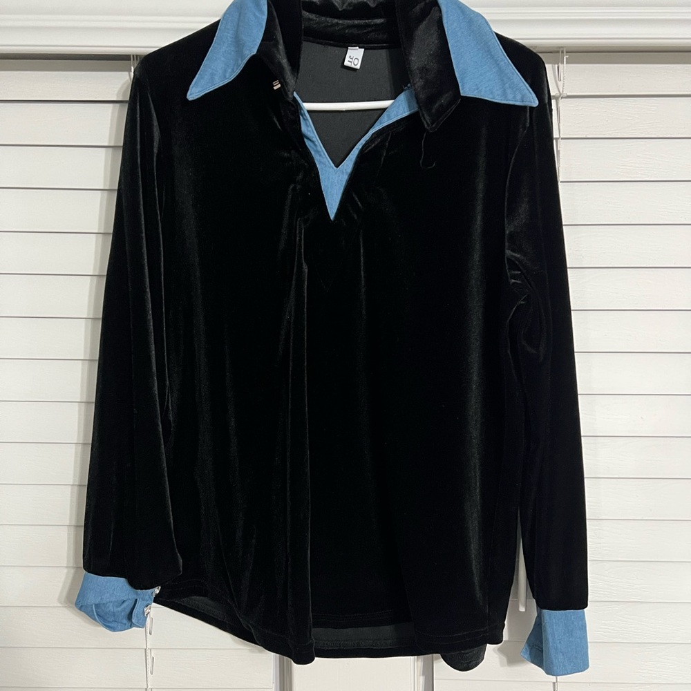 Men's Black and Blue Shirt
